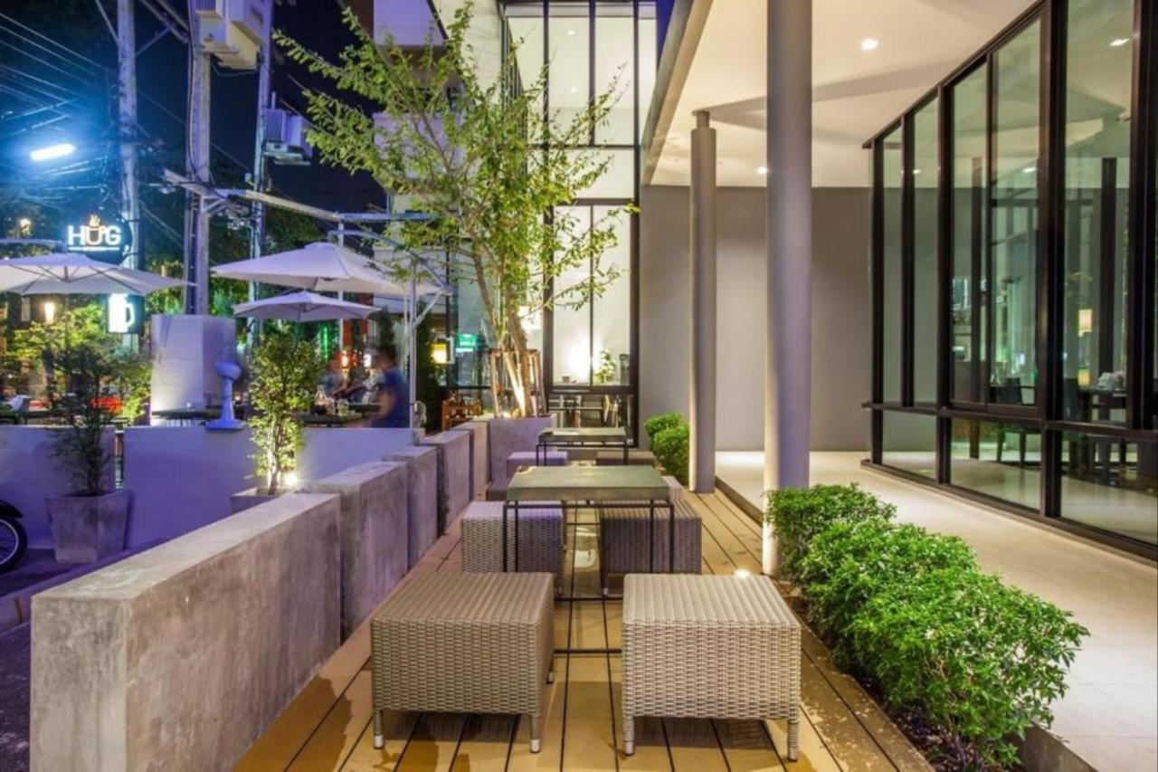 Hug Nimman Hotel Csiangmaj Kültér fotó