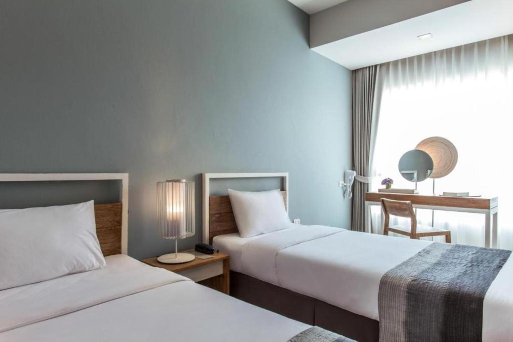 Hug Nimman Hotel Csiangmaj Kültér fotó