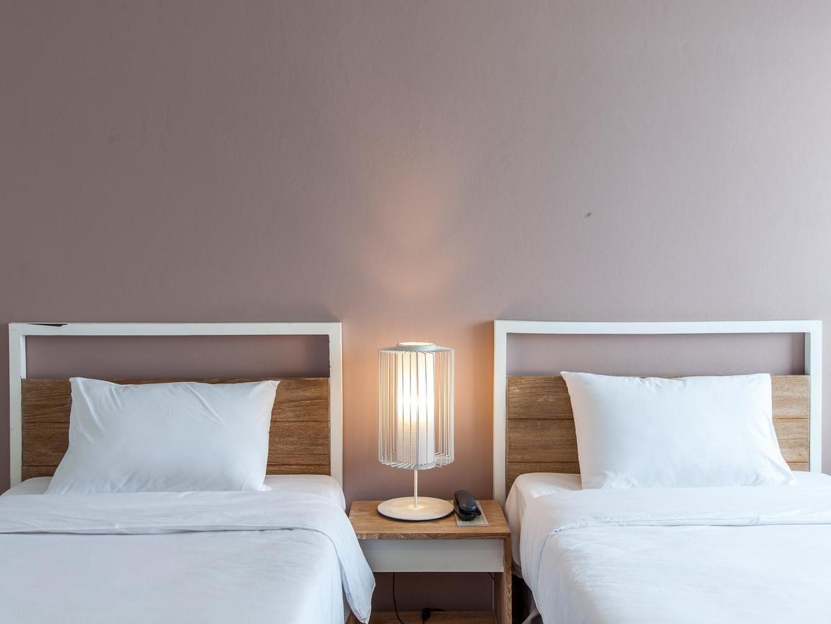 Hug Nimman Hotel Csiangmaj Kültér fotó