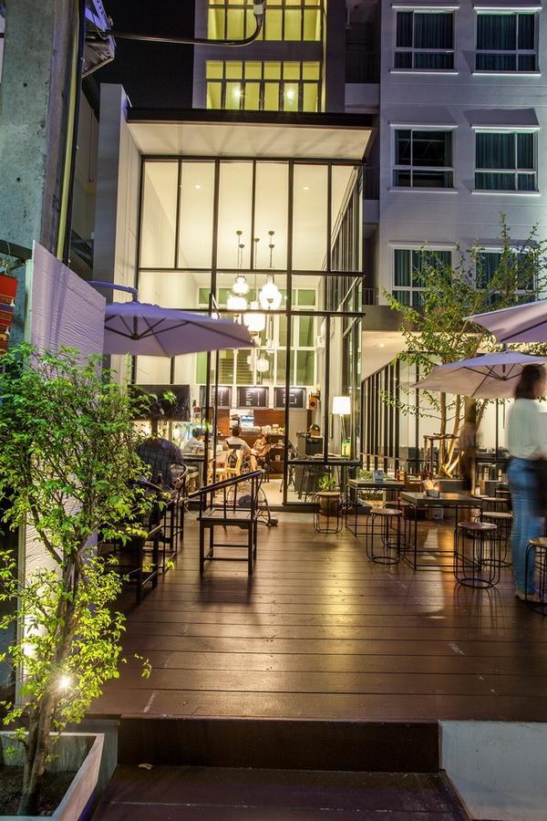 Hug Nimman Hotel Csiangmaj Kültér fotó