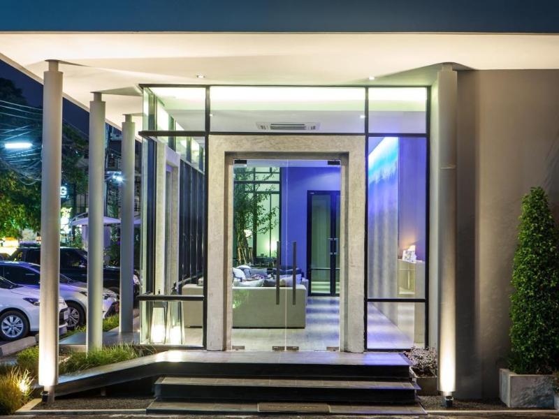Hug Nimman Hotel Csiangmaj Kültér fotó